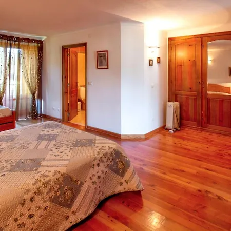Ferienhaus Cosy House Near With Shared Swimming Pool