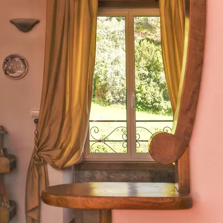 Cosy House Near With Shared Swimming Pool Ferienhaus *
